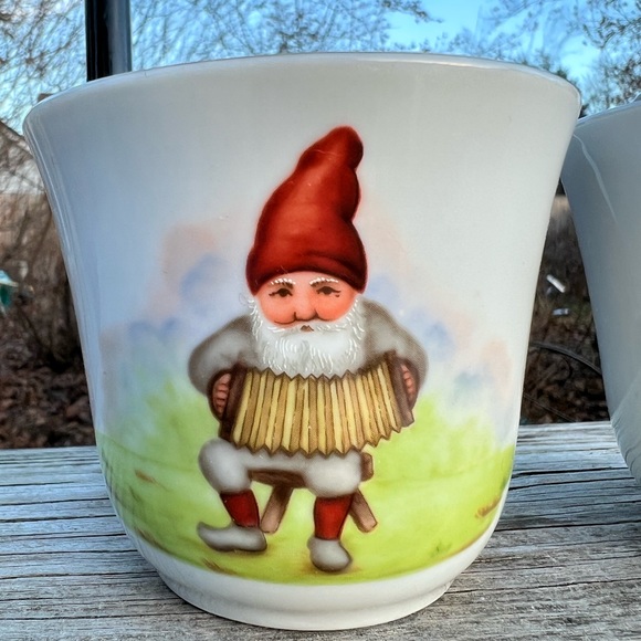 Vintage Bing & Grondahl Musical Gnome Porcelain Cups (2) Set - Picture 2 of 12